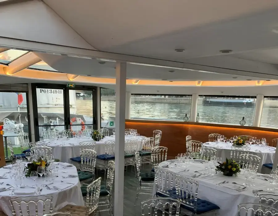 Le VIP Paris Yacht Hotel 6