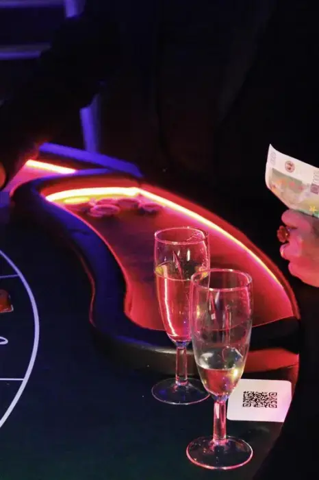 Le VIP Paris Yacht Hotel 13