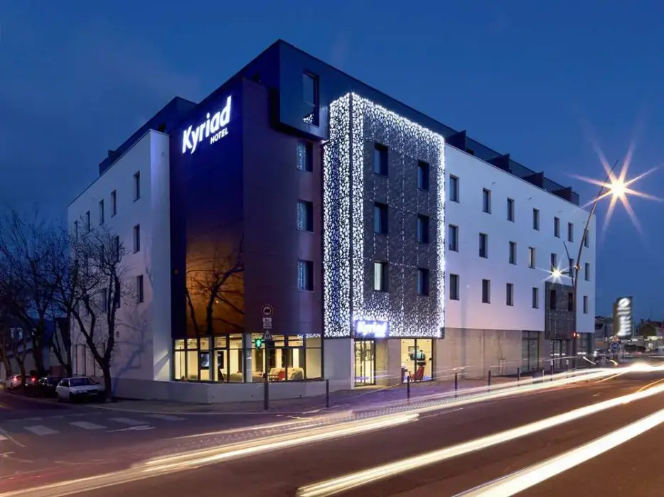 Kyriad Troyes Centre 6