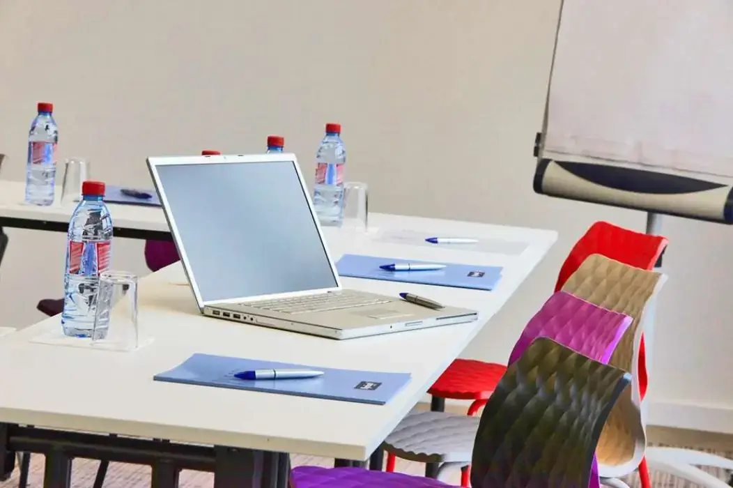Kyriad Troyes Centre 23