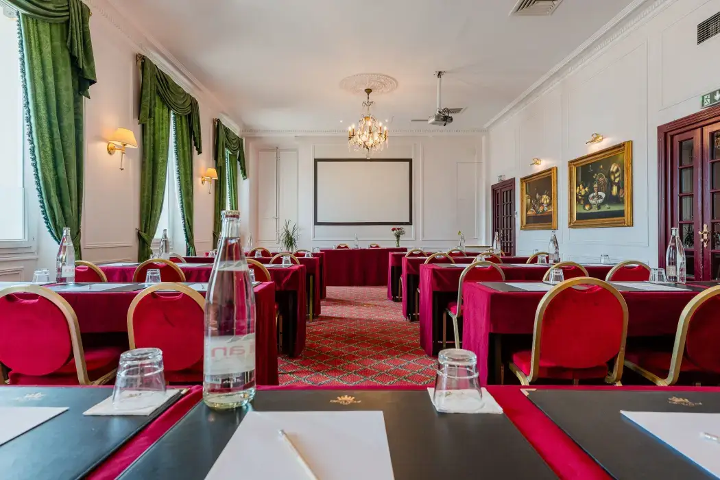 Hôtel West End 18