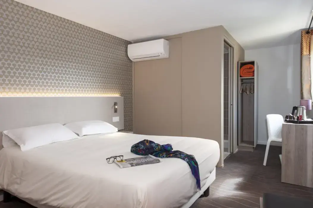Brit Hôtel Avignon Sud, Le Calendal 10