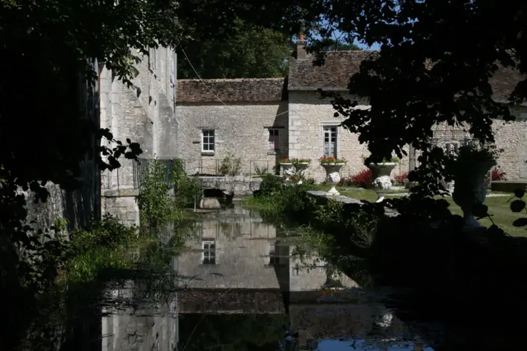 Abbaye Royale Notre Dame de Cercanceaux 9
