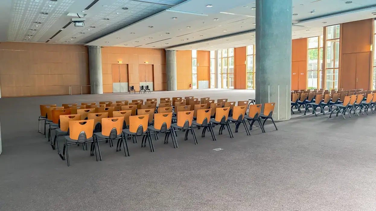 Centre de Congres Pierre Baudis 9