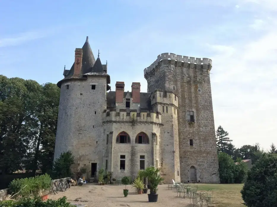 Château de Saint-Loup 7