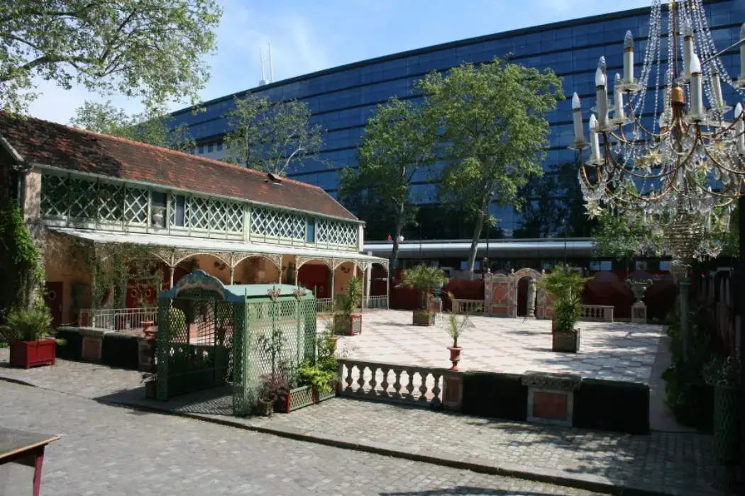 Les Pavillons de Bercy 7