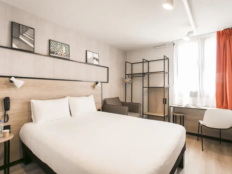 Ibis Avignon Sud 5