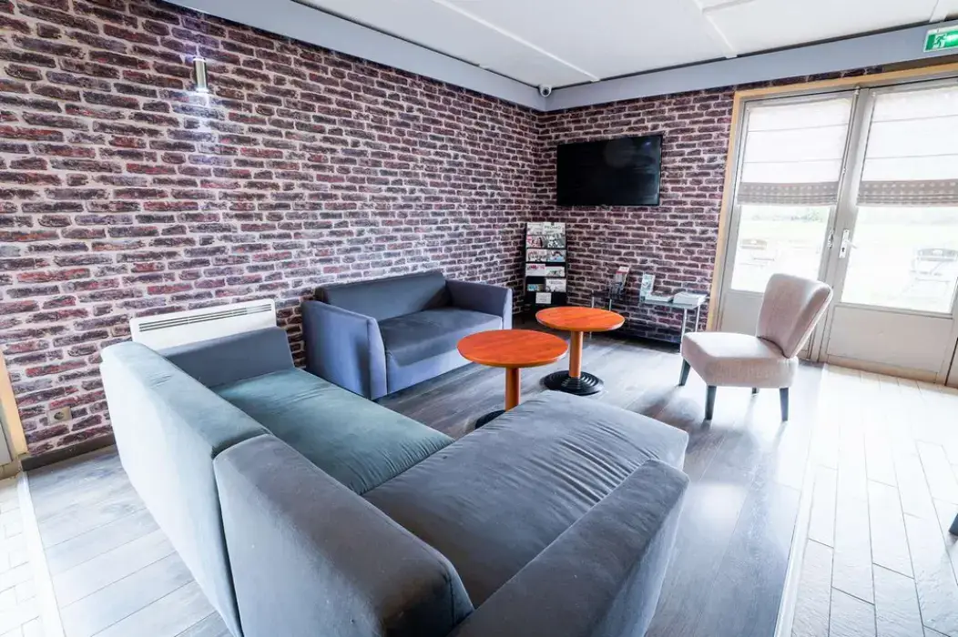 Kyriad Peronne 6