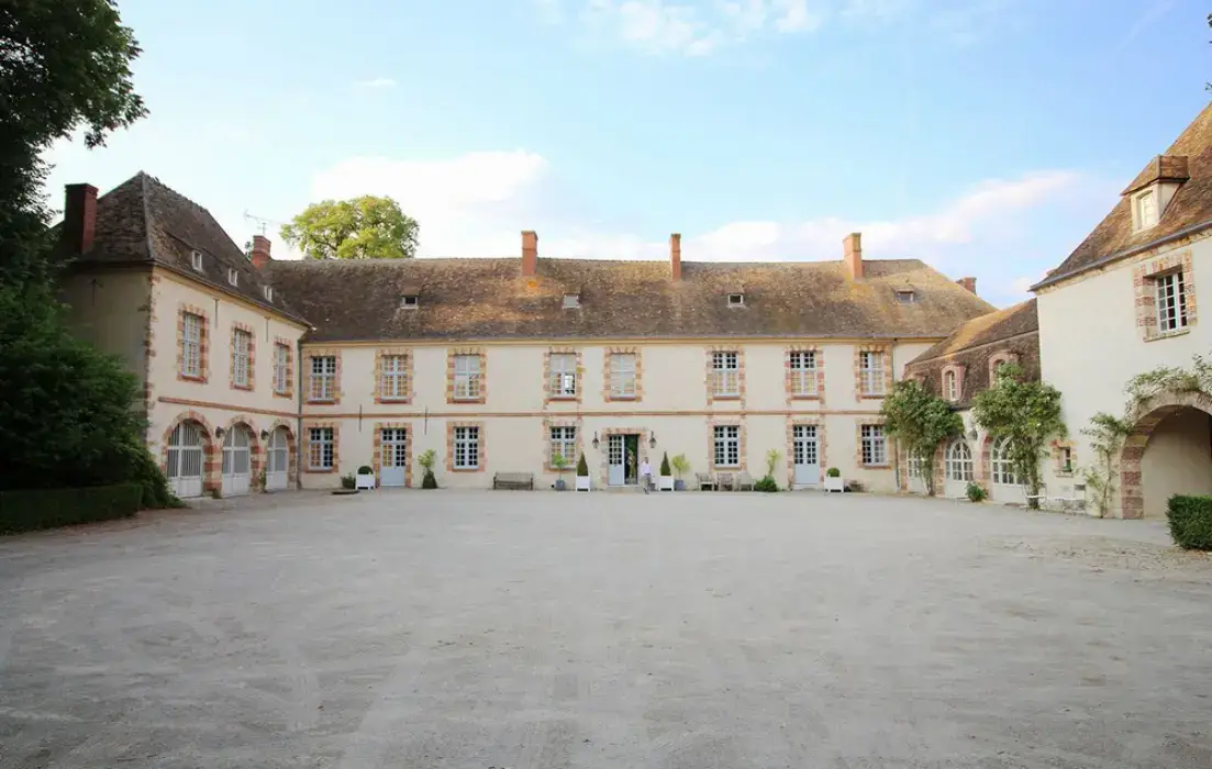 Château de La Cour Senlisse 5