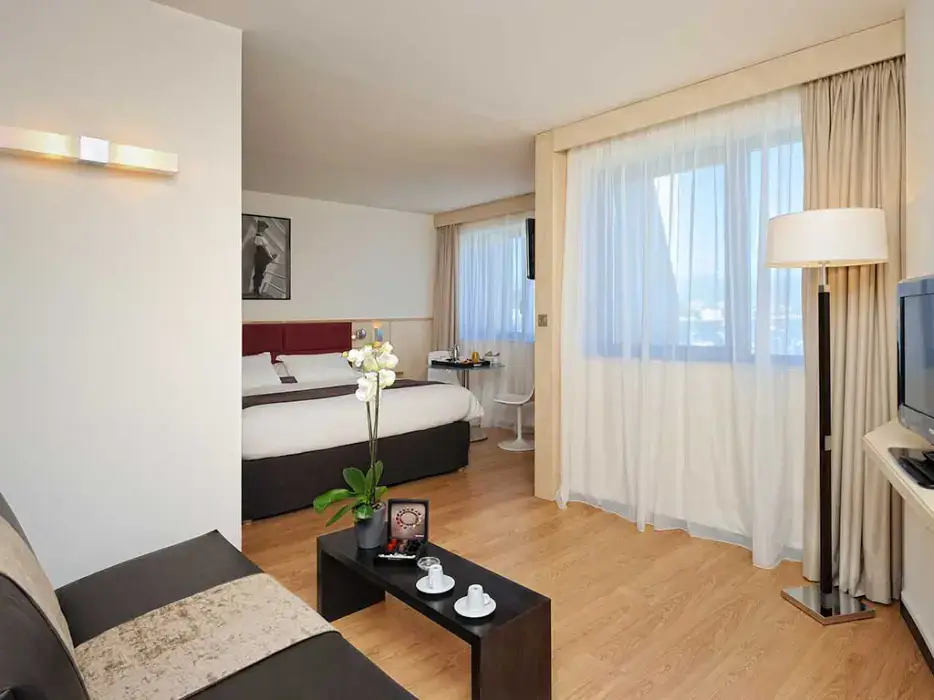 Mercure Ajaccio 3