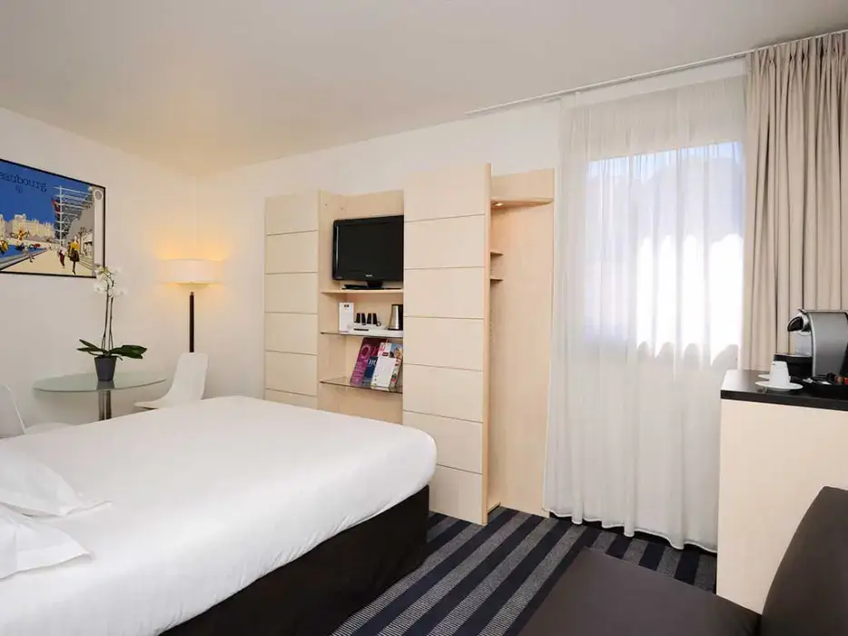 Mercure Ajaccio 4