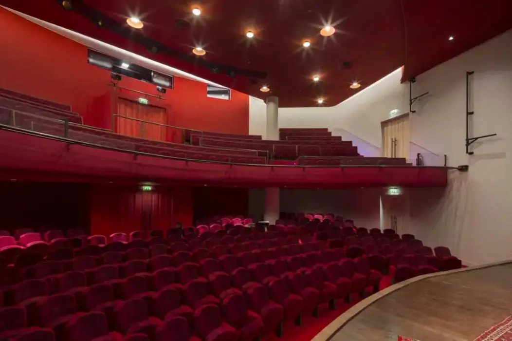 Théâtre de l'Alliance Française 3