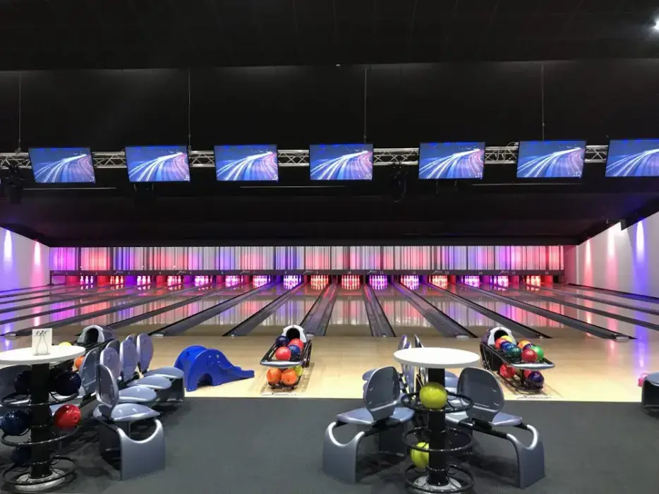 Bax Bowling 2