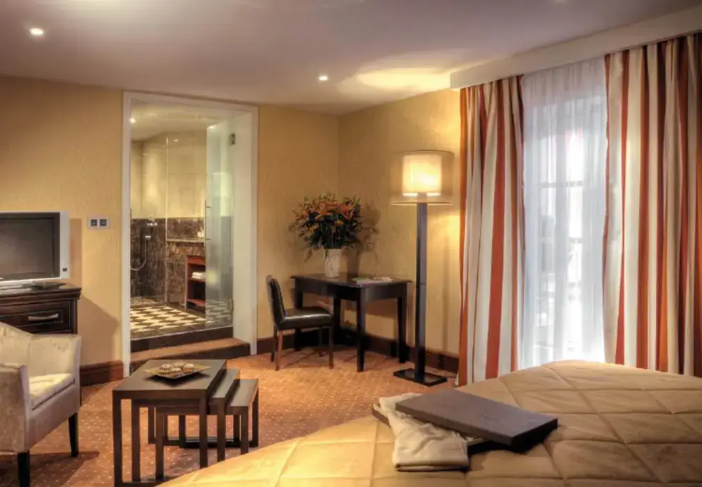 Hostellerie des Châteaux  SPA 9