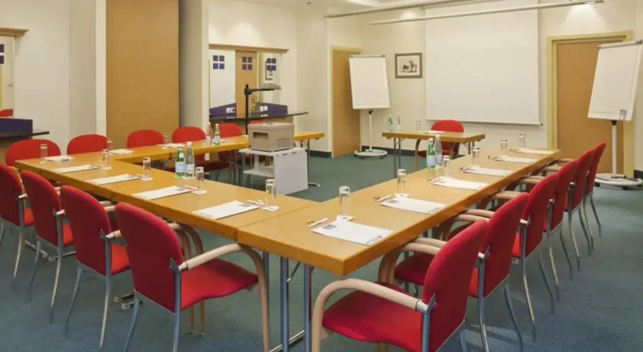 Express By Holiday Inn Arras 6