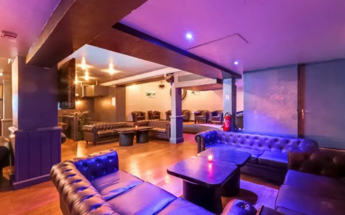 Le Bal Rock restaurant 6