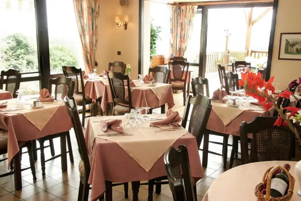 Brit Hôtel Fumel 2