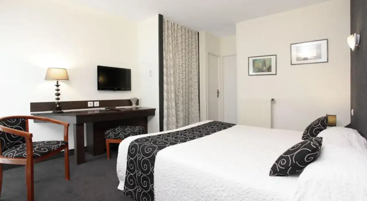 Hotel Le Compostelle 8