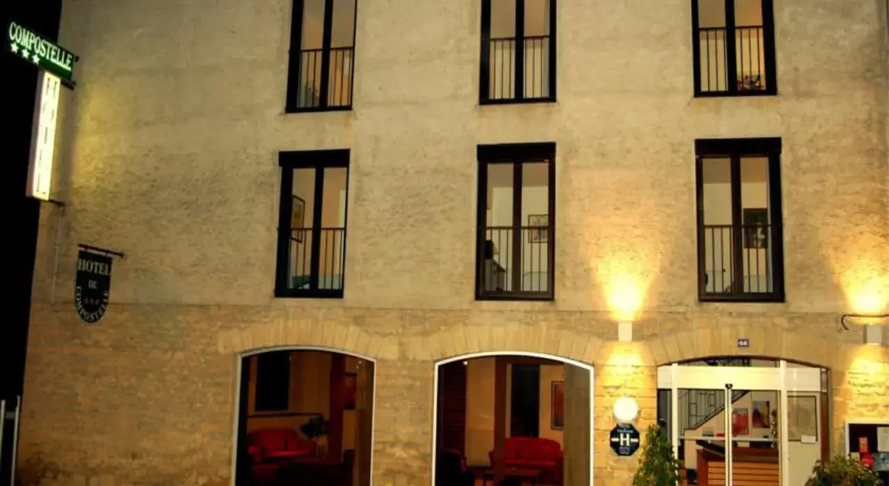 Hotel Le Compostelle 9