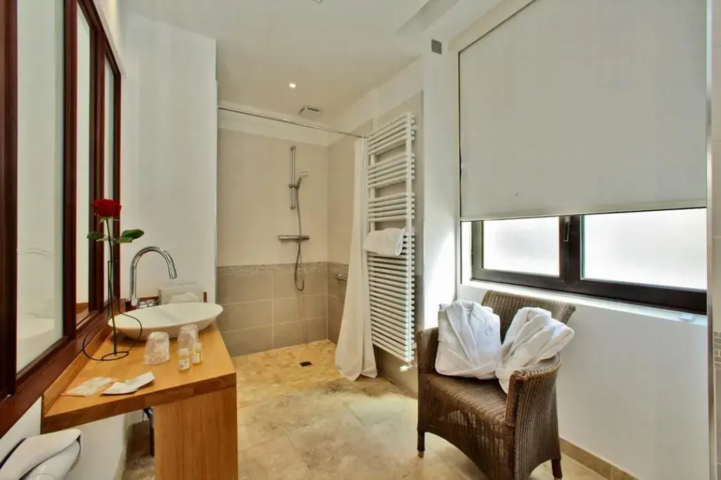 Hotel Le Compostelle 11