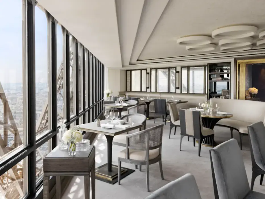 Restaurant le Jules Verne 2