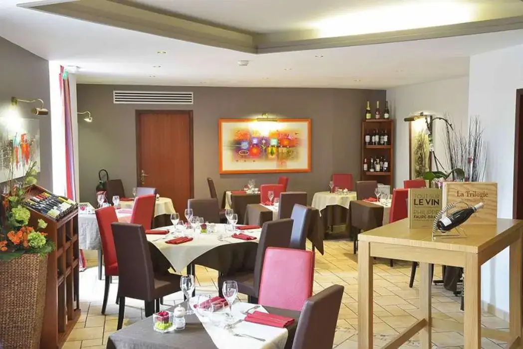 Best Western Hôtel le Pont d'Or 4