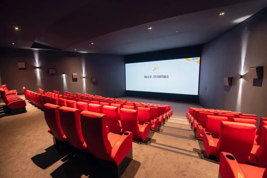Pathé Tours 9