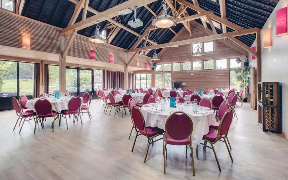 Les Ormes, Domaine Resort 5