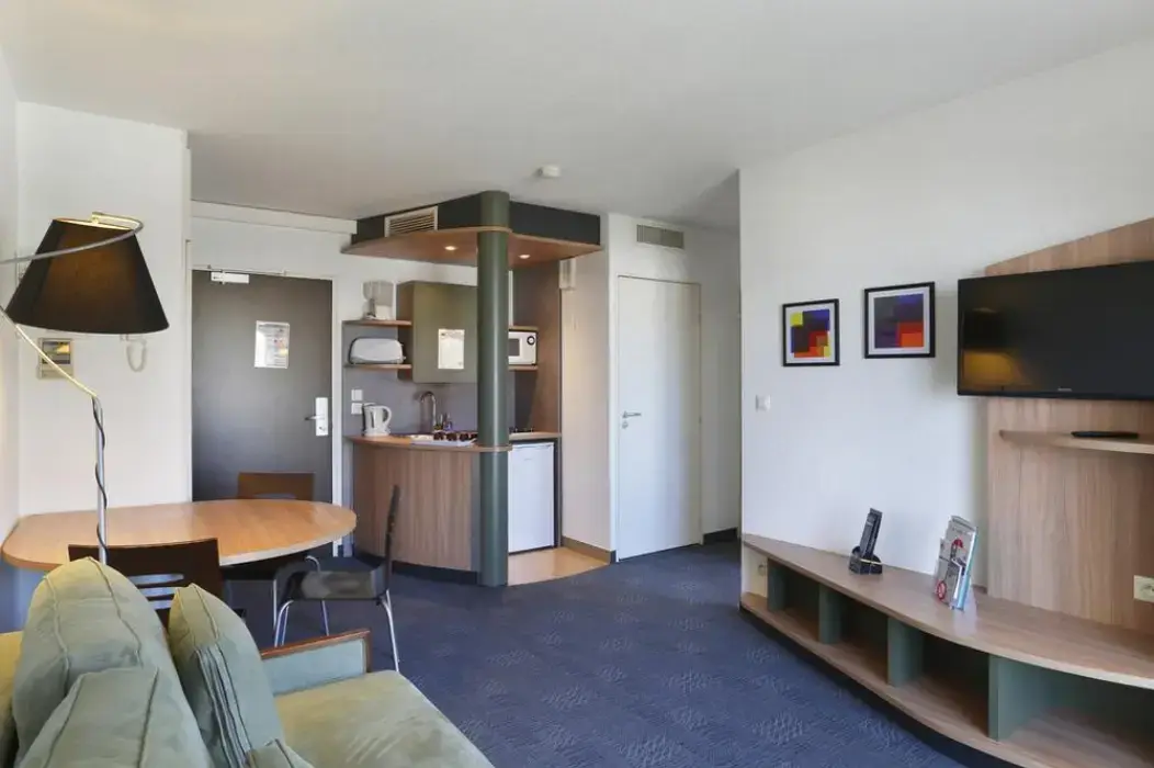 Suite Home Orléans - Saran 6