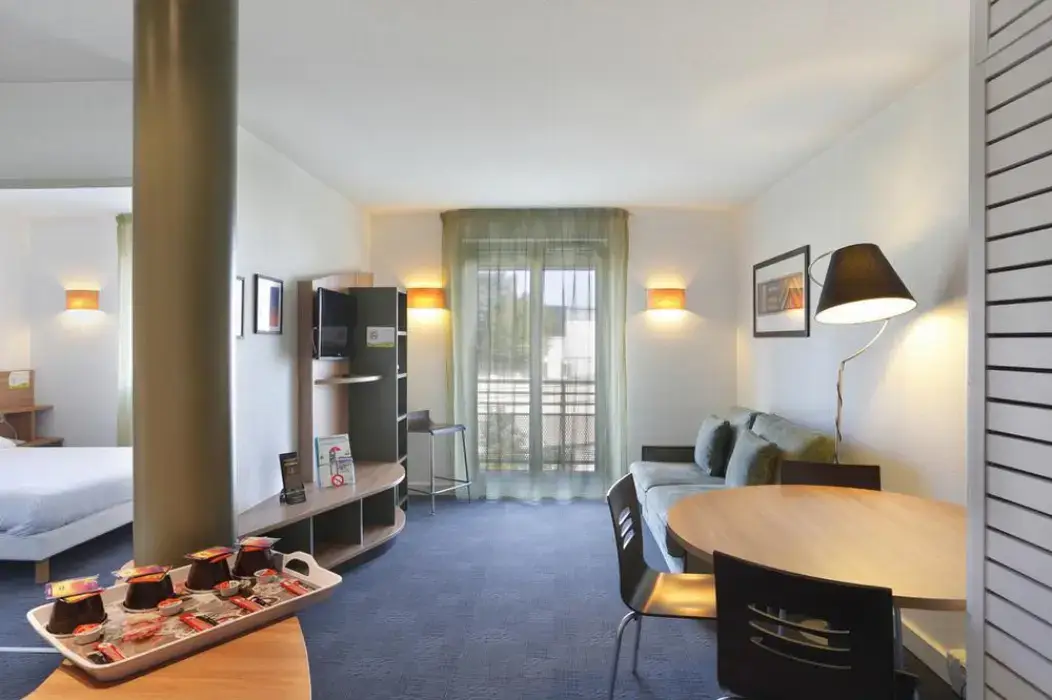 Suite Home Orléans - Saran 7