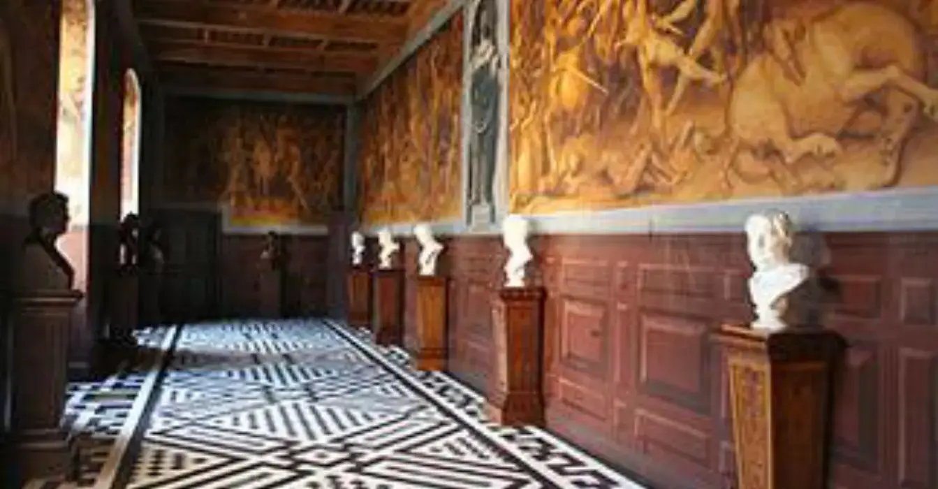 Chateau D'Ancy-Le-Franc 7