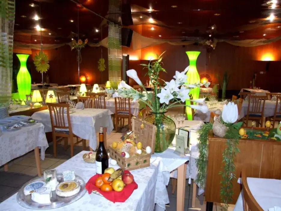 Hôtel Azur restaurant 6