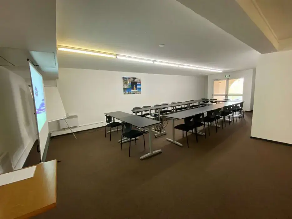 Kyriad Fréjus Centre Saint Rapahaël 3