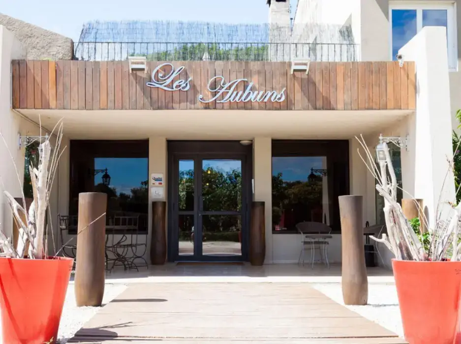 Les Aubuns Country Hôtel 2