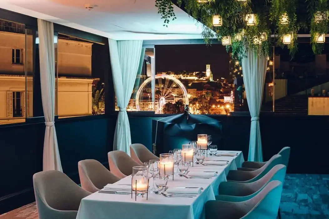 Five Seas Hôtel 14