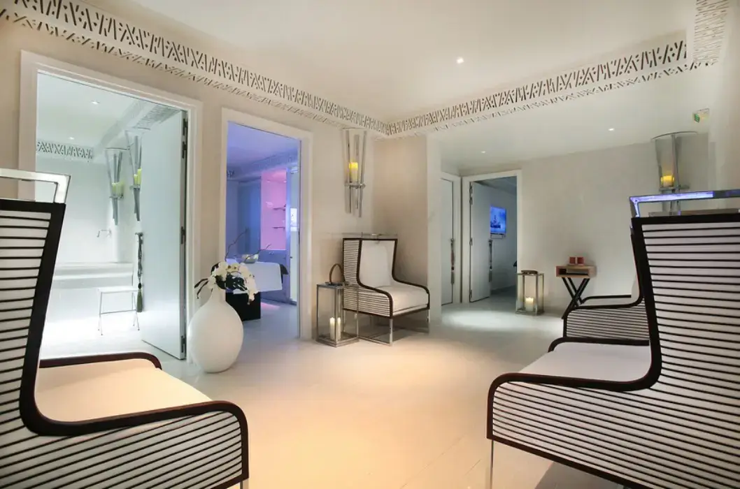 Five Seas Hôtel 15