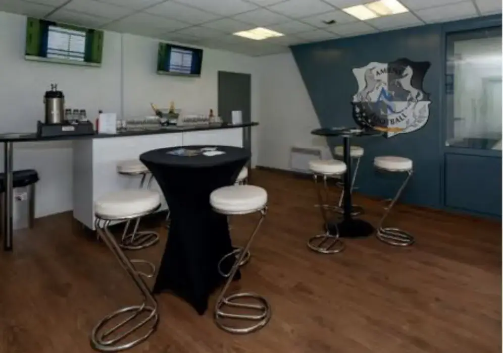 Stade Crédit Agricole La Licorne 4