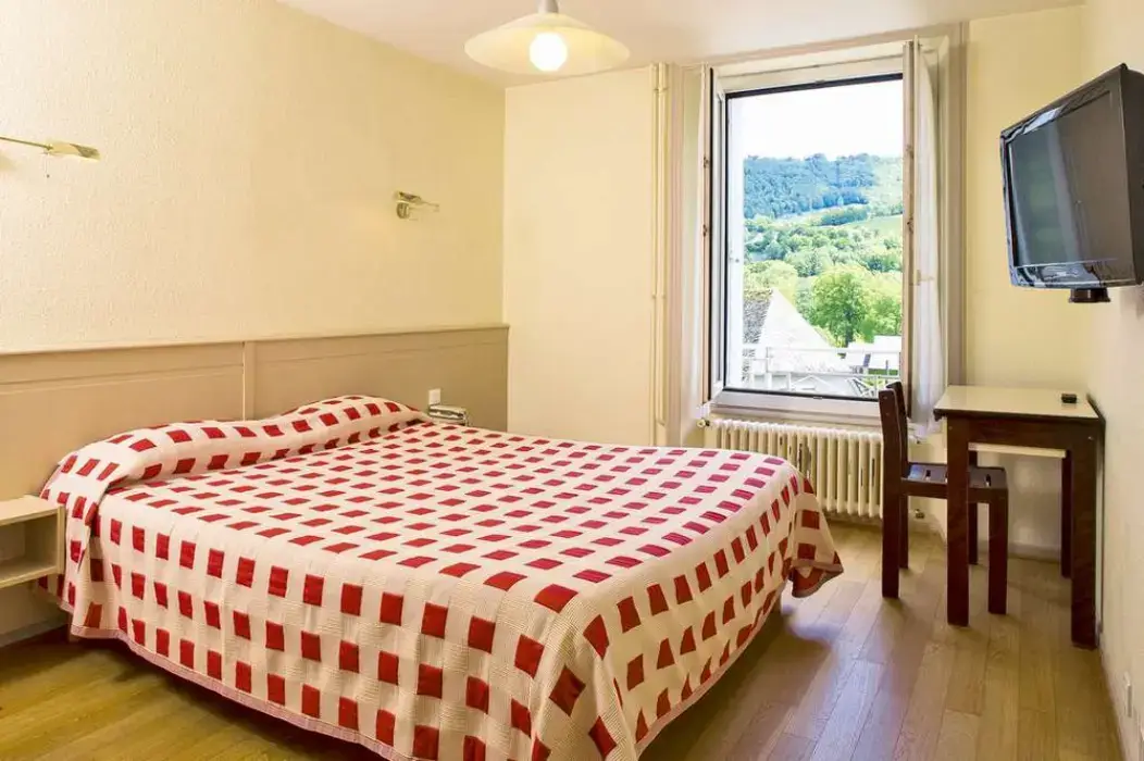 Family Hotel 4