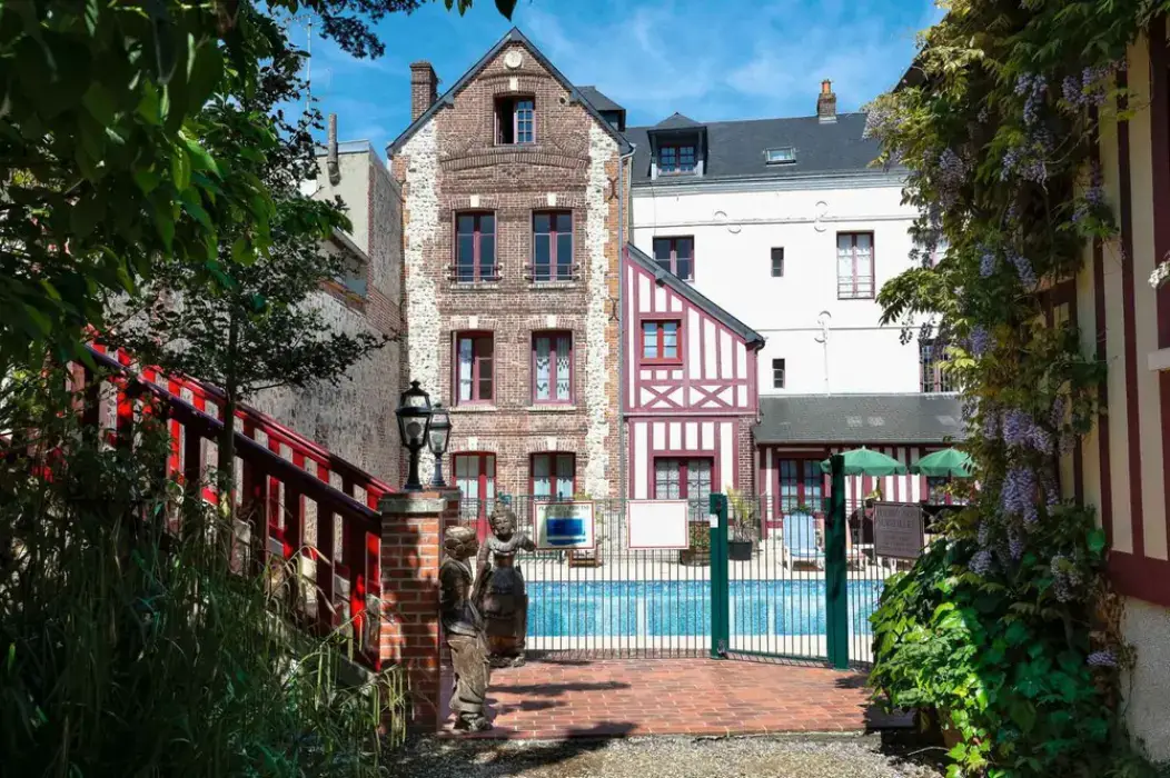 Hôtel l'Ecrin 5