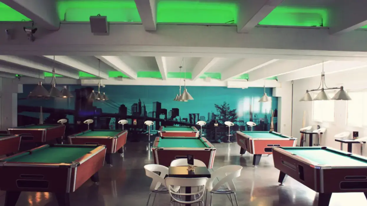 Valence Bowling 9
