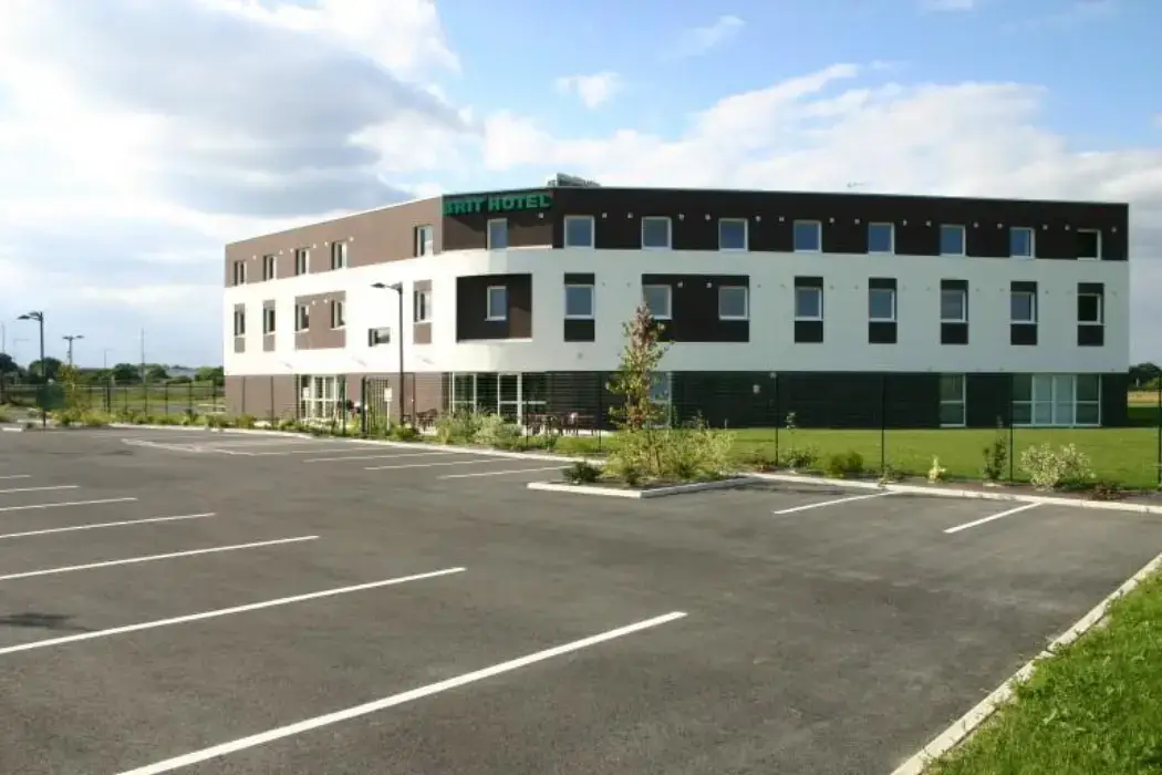 Brit Hotel Saint-Méen-le-Grand - L'adresse 2