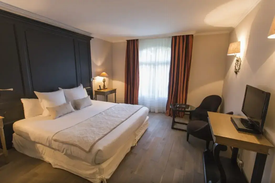 Hostellerie Cèdre and Spa Beaune 2