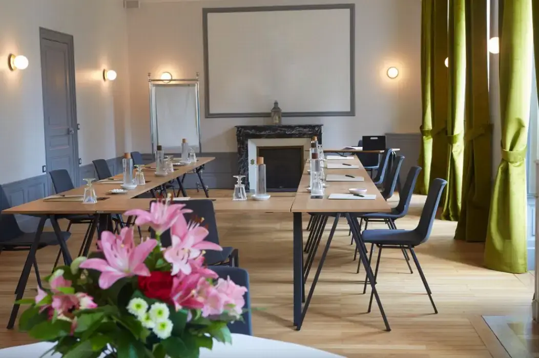 Hostellerie Cèdre and Spa Beaune 14