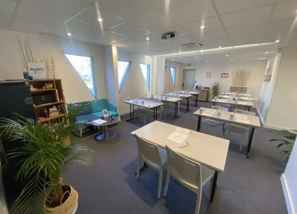 Sure Hotel by Best Western Bordeaux Lac 8