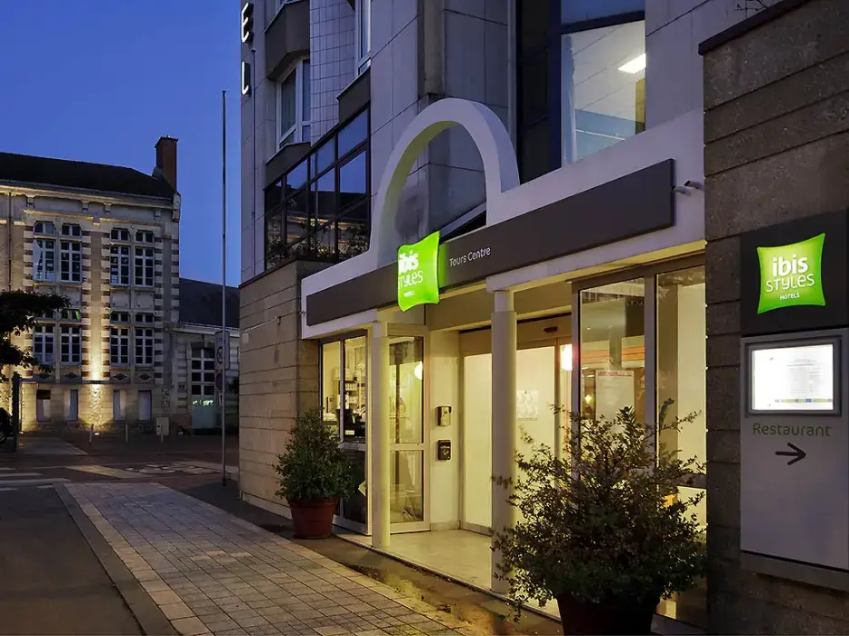 Ibis Styles Tours Centre 3