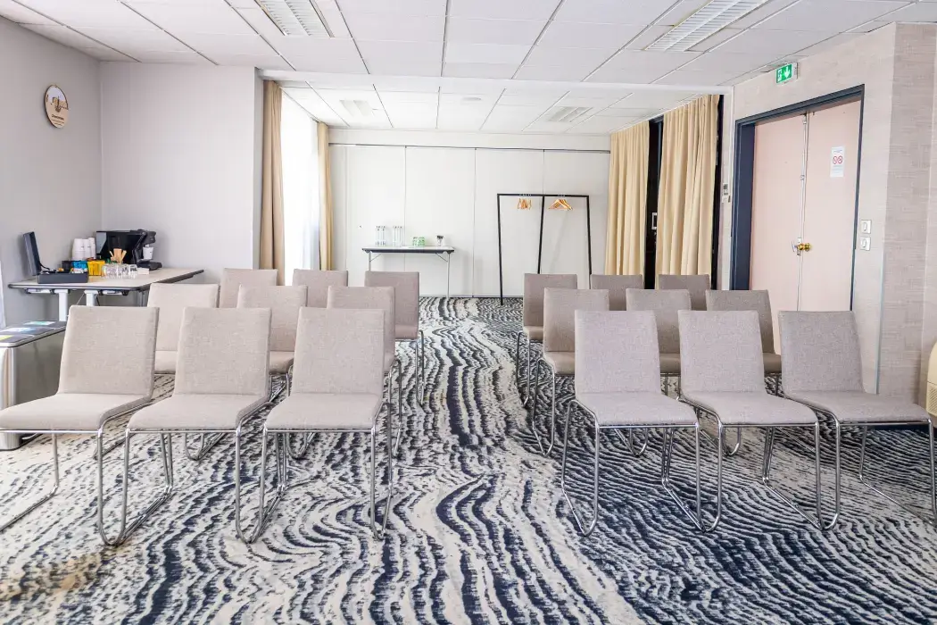 Ibis Styles Tours Centre 18