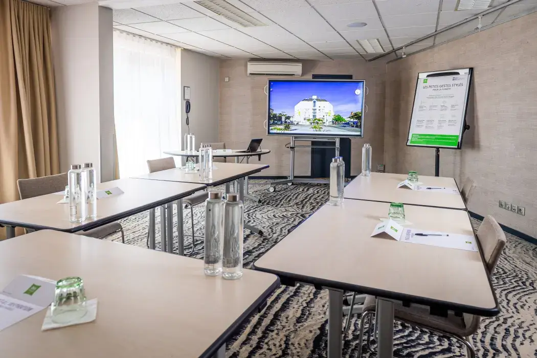 Ibis Styles Tours Centre 19