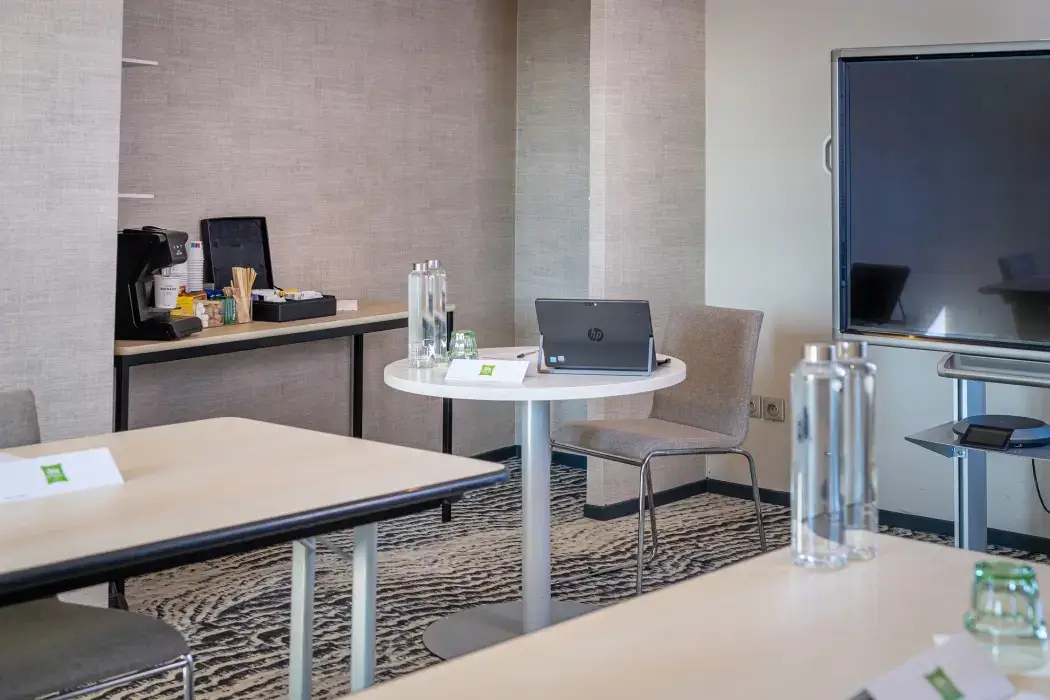 Ibis Styles Tours Centre 24