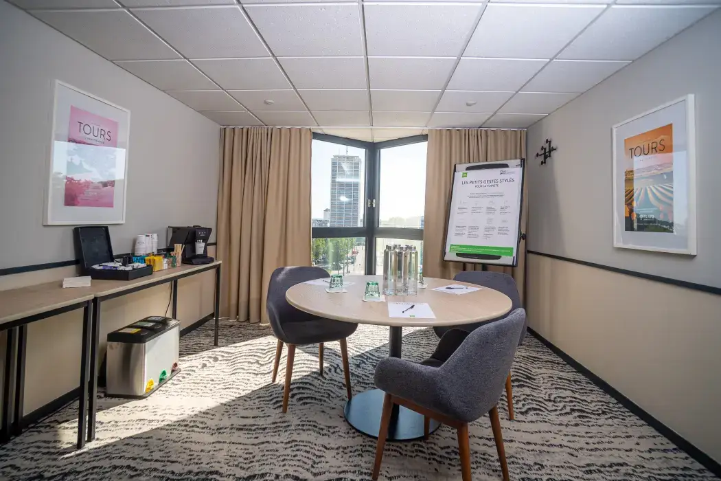 Ibis Styles Tours Centre 27