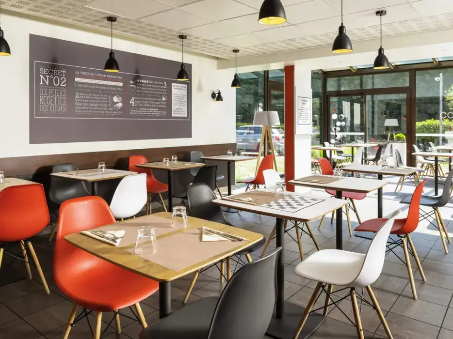 Ibis Marne la Vallee Emerainville 8